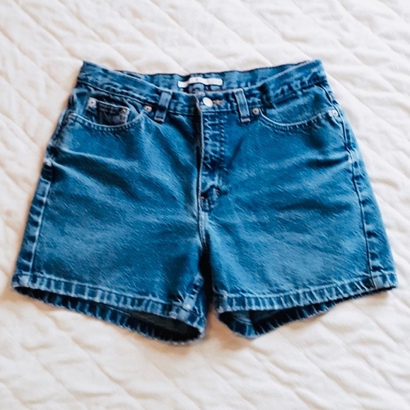 Vintage Tommy Hilfiger Jean Shorts - Picture 2 of 7